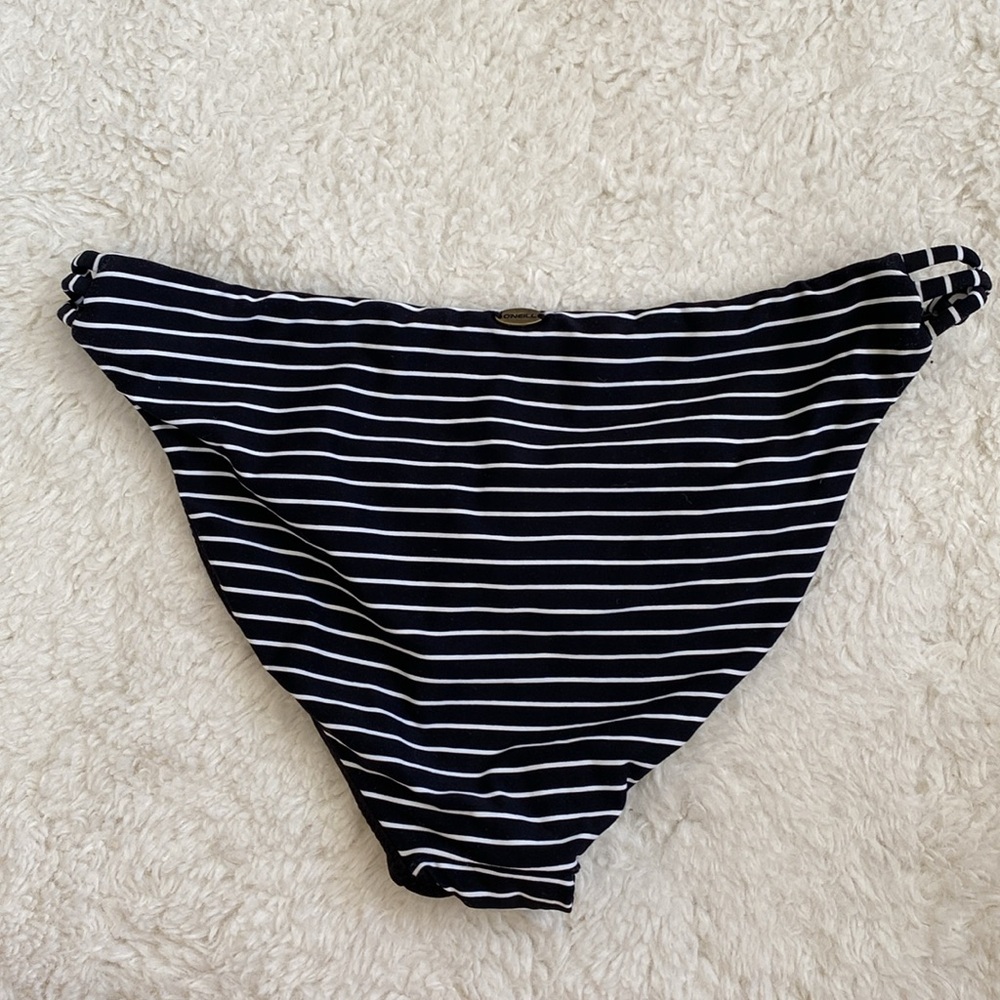 ❤️ Oneill Stripe Bikini Top and Bottom Size Small NWOT - Picture 12 of 13